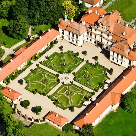 Apartament Zamek Jemniste Postupice Zewnętrze zdjęcie