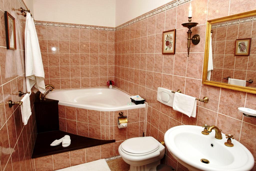 Apartament Zamek Jemniste Postupice Pokój zdjęcie